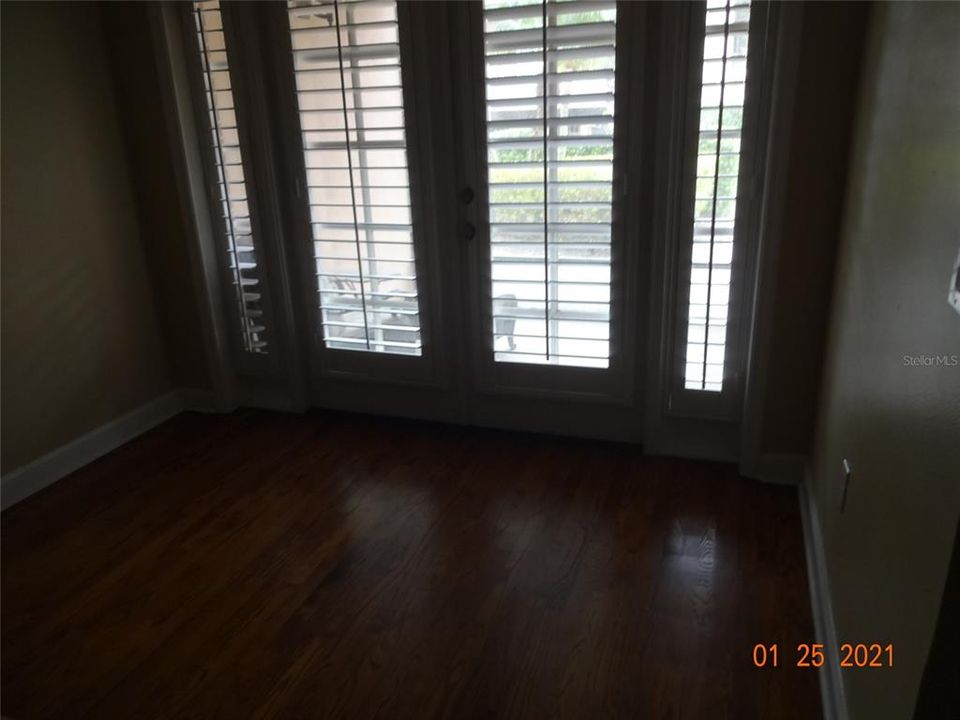 Recently Rented: $2,600 (2 beds, 2 baths, 1500 Square Feet)