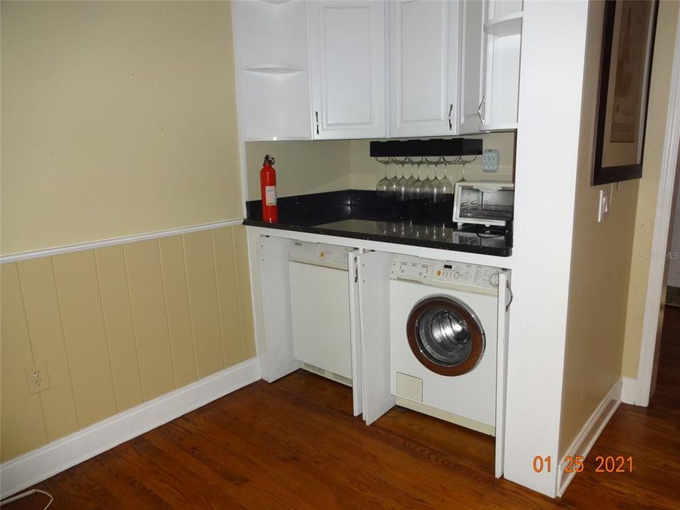 Recently Rented: $2,600 (2 beds, 2 baths, 1500 Square Feet)