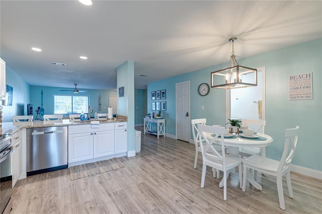 Recently Sold: $579,000 (3 beds, 2 baths, 1592 Square Feet)