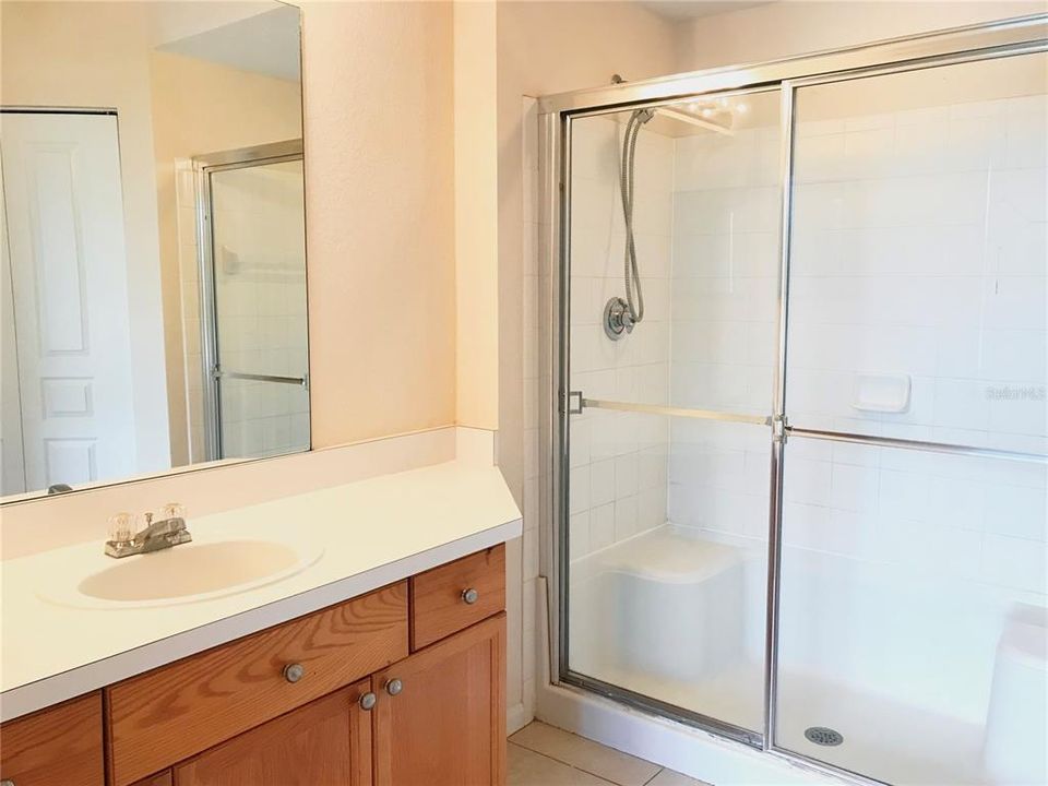 Active With Contract: $1,750 (2 beds, 2 baths, 1089 Square Feet)