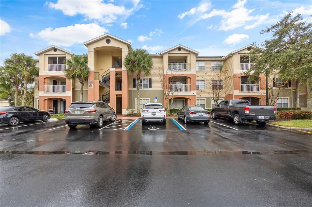 最近售出: $240,000 (2 贝兹, 2 浴室, 975 平方英尺)