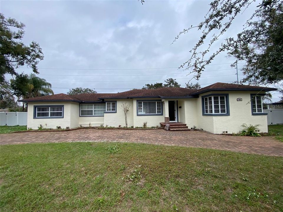 Recently Sold: $435,000 (4 beds, 3 baths, 2045 Square Feet)