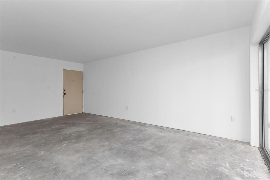 Active With Contract: $85,000 (2 beds, 2 baths, 919 Square Feet)