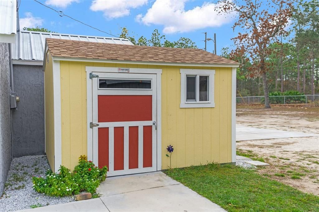 Recently Sold: $399,000 (2 beds, 1 baths, 1364 Square Feet)