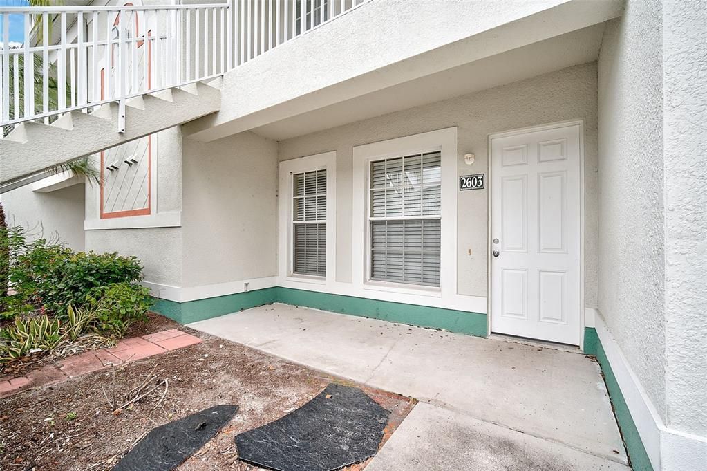 Active With Contract: $189,900 (2 beds, 2 baths, 1260 Square Feet)