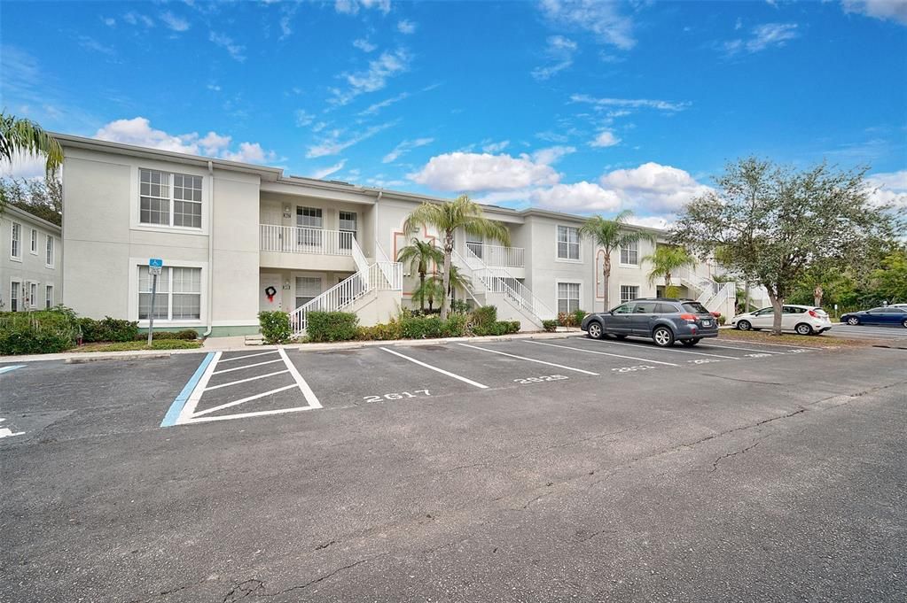 Active With Contract: $189,900 (2 beds, 2 baths, 1260 Square Feet)