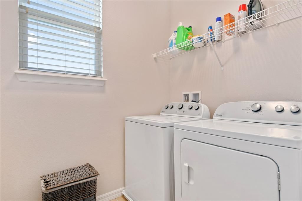 Active With Contract: $2,575 (3 beds, 2 baths, 1811 Square Feet)