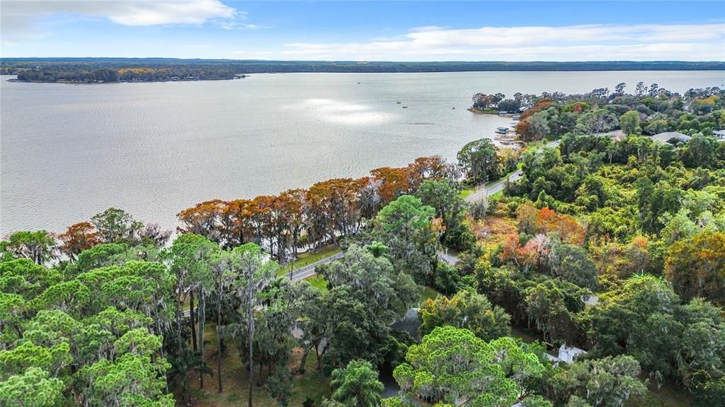 Lake Dora is 4,385 acres & on Harris Chain of Lakes 76,000 acres of Water
