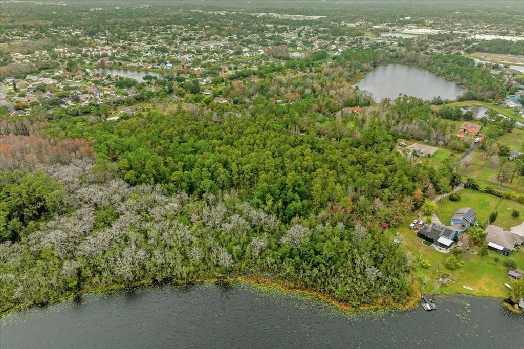 На продажу: $925,000 (13.61 acres)