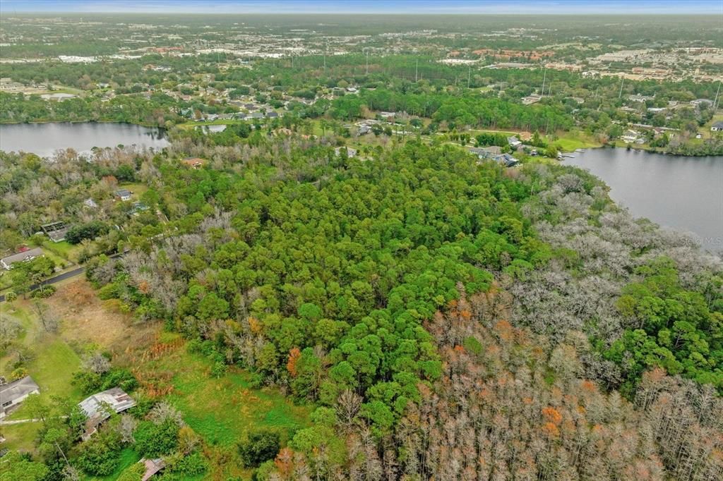 На продажу: $925,000 (13.61 acres)