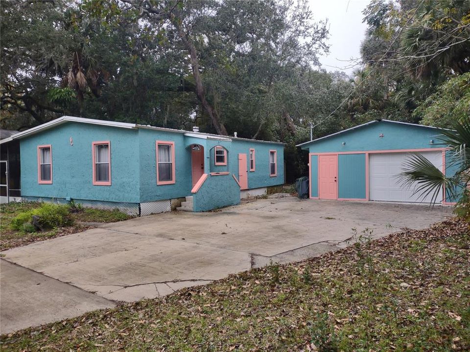 Recently Rented: $1,850 (2 beds, 2 baths, 1056 Square Feet)