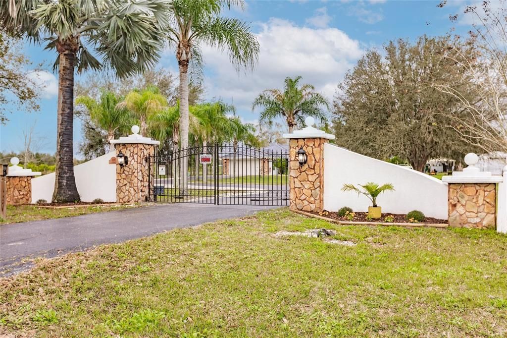 Recently Sold: $525,000 (4 beds, 2 baths, 2210 Square Feet)