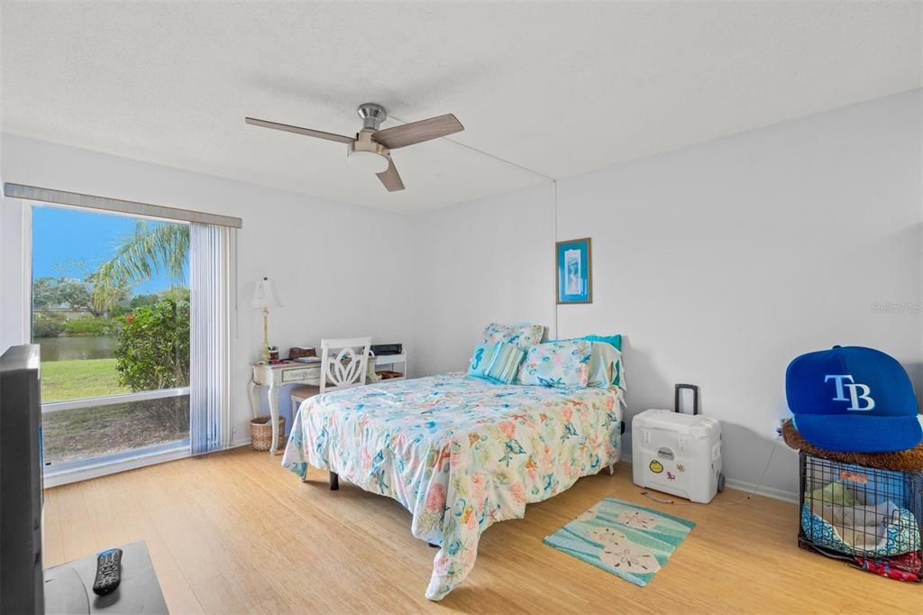 Active With Contract: $255,000 (2 beds, 2 baths, 1160 Square Feet)