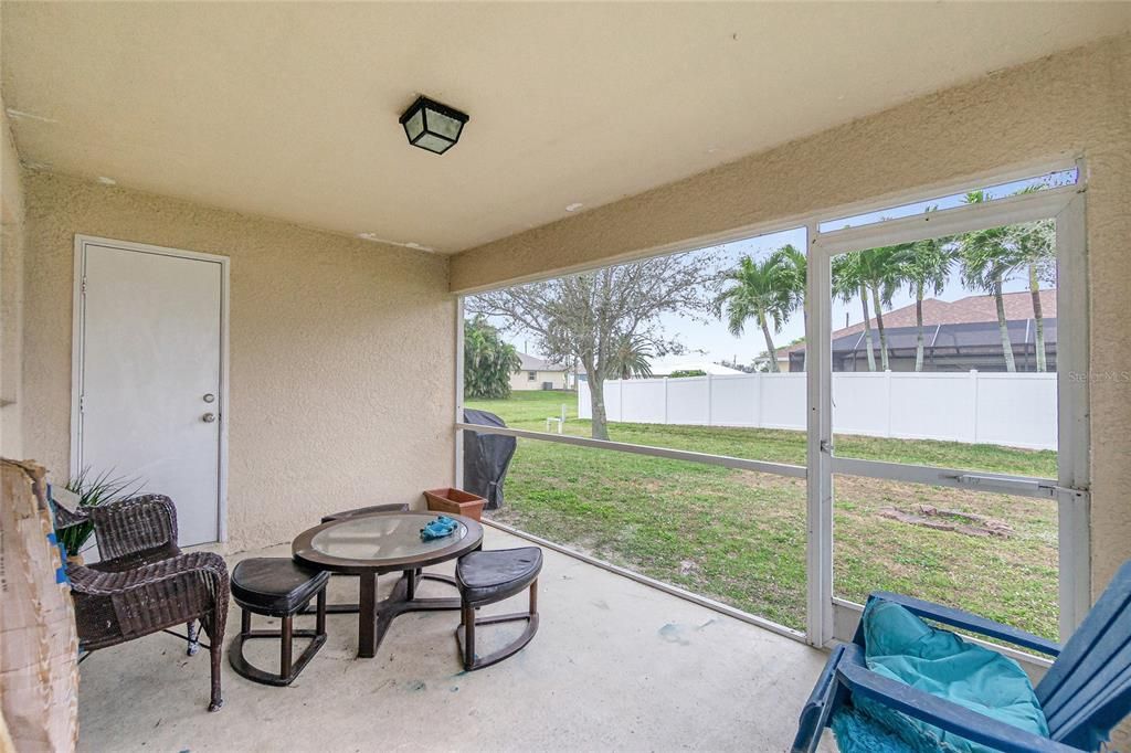 For Sale: $344,900 (4 beds, 2 baths, 1712 Square Feet)