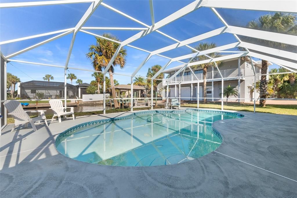 Recently Sold: $595,000 (3 beds, 2 baths, 1452 Square Feet)