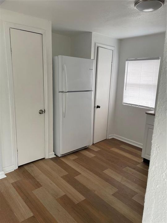 For Sale: $122,500 (2 beds, 1 baths, 660 Square Feet)