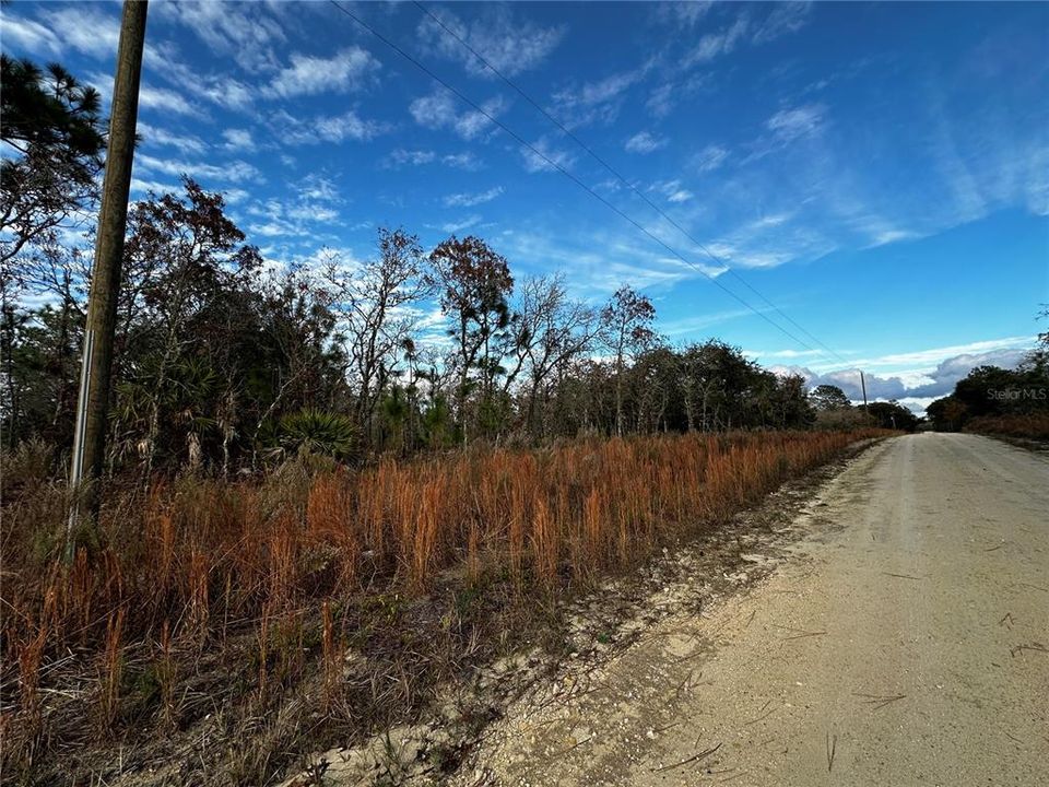 En Venta: $50,000 (1.03 acres)