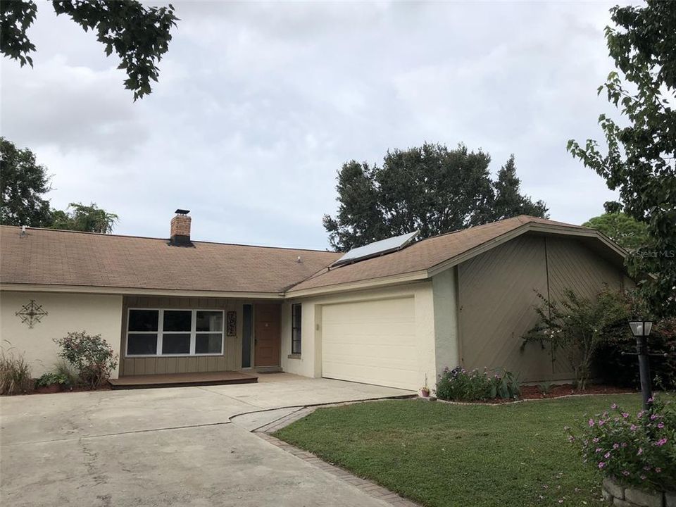 Recently Sold: $342,000 (4 beds, 2 baths, 1826 Square Feet)