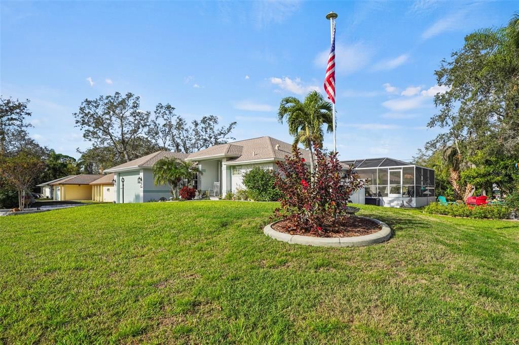 Recently Sold: $579,000 (3 beds, 2 baths, 2138 Square Feet)
