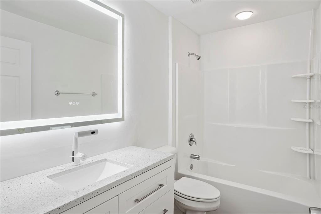 最近售出: $279,000 (3 贝兹, 2 浴室, 1408 平方英尺)