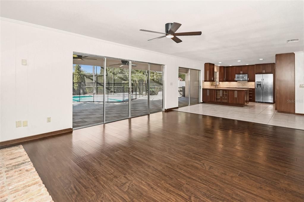 Recently Sold: $725,000 (3 beds, 2 baths, 2449 Square Feet)