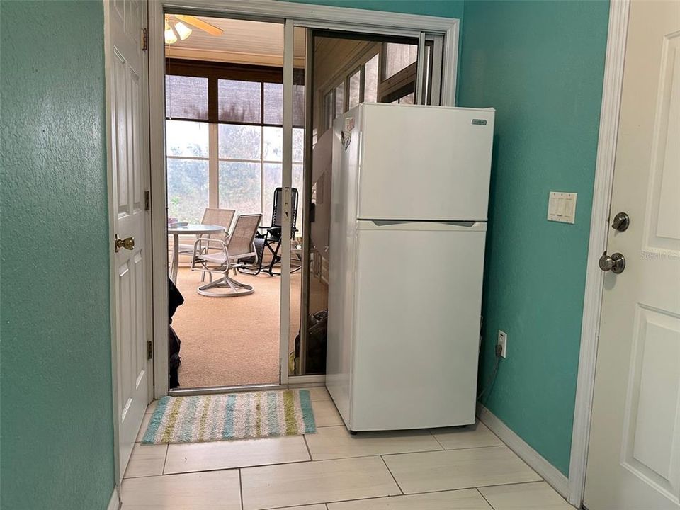 For Sale: $239,900 (1 beds, 1 baths, 396 Square Feet)
