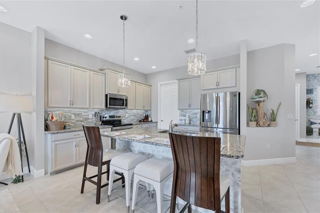 For Sale: $674,500 (3 beds, 3 baths, 2390 Square Feet)
