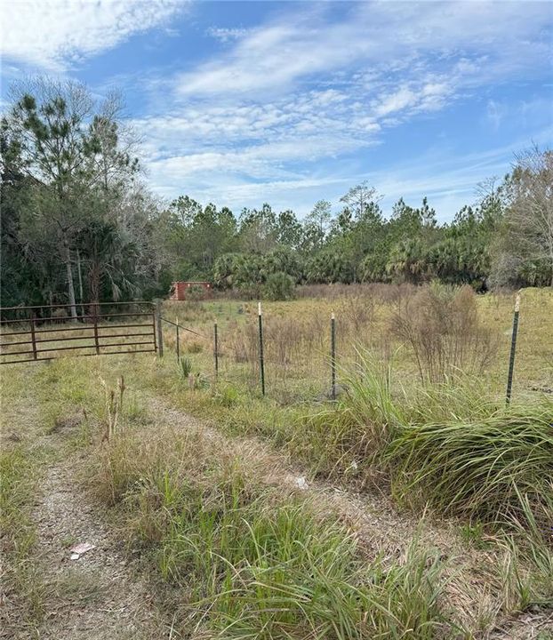 Active With Contract: $449,000 (20.00 acres)