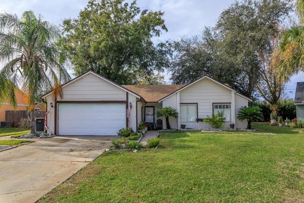 Recently Sold: $299,000 (3 beds, 2 baths, 1314 Square Feet)