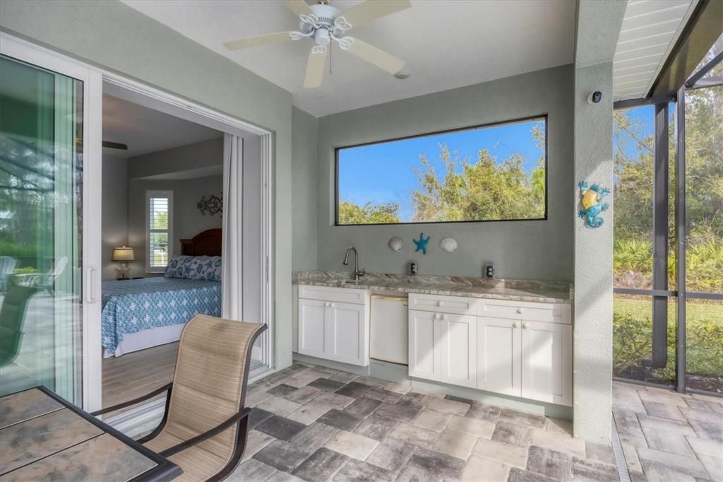 Recently Sold: $635,000 (3 beds, 2 baths, 1715 Square Feet)