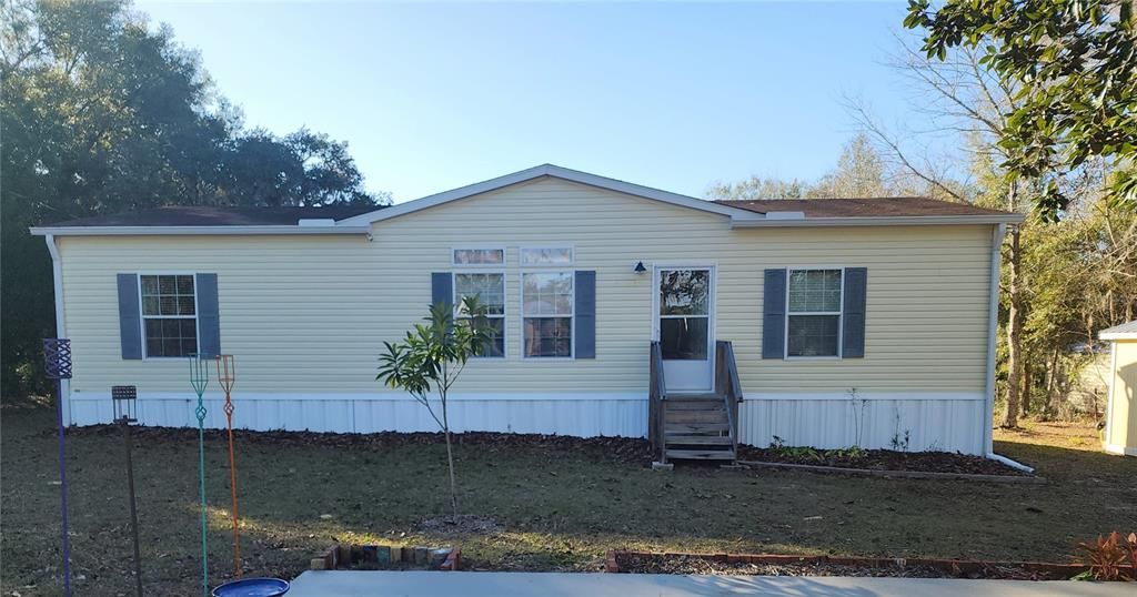Recently Sold: $198,000 (3 beds, 2 baths, 1404 Square Feet)