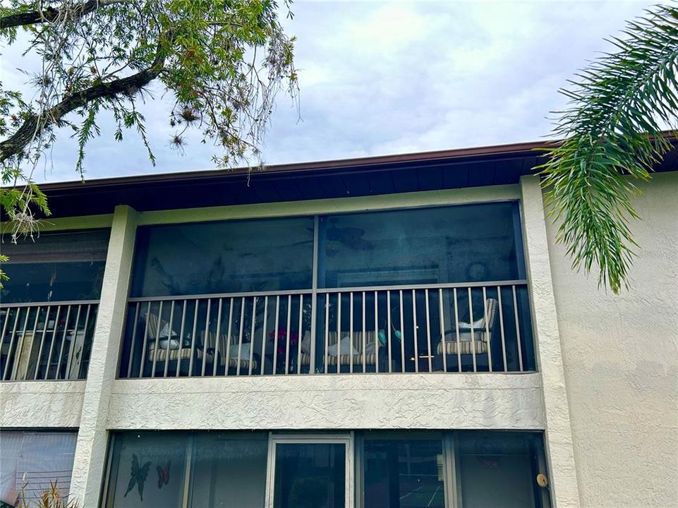 Looking up at the lanai.