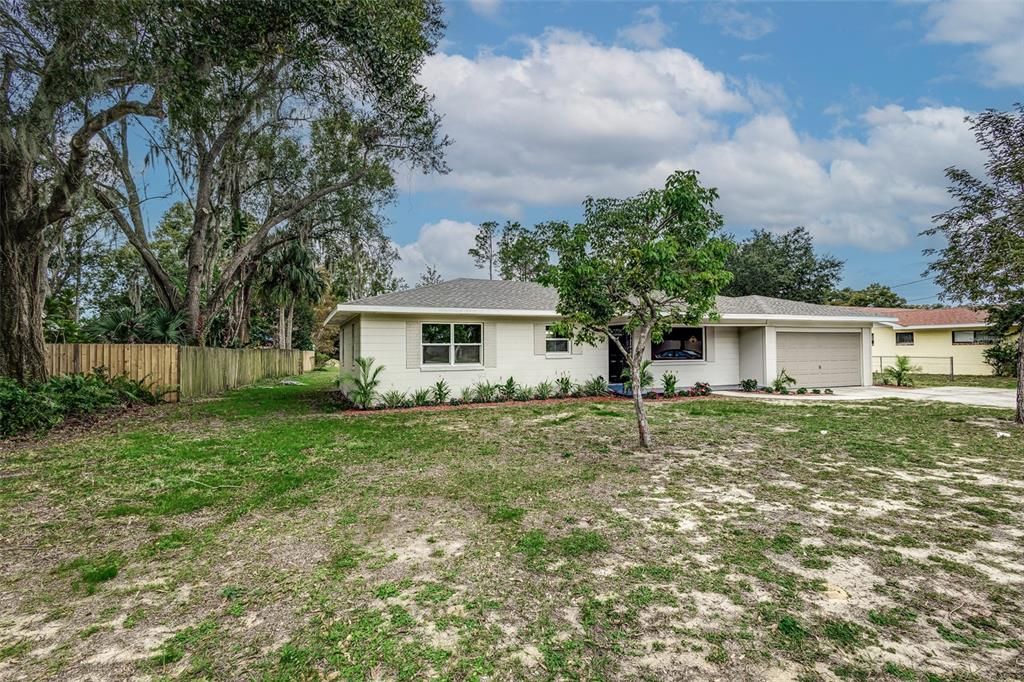 Recently Sold: $299,950 (3 beds, 3 baths, 1548 Square Feet)