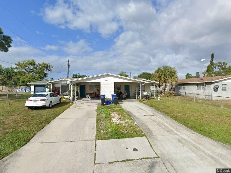 Recently Sold: $270,000 (3 beds, 2 baths, 1736 Square Feet)
