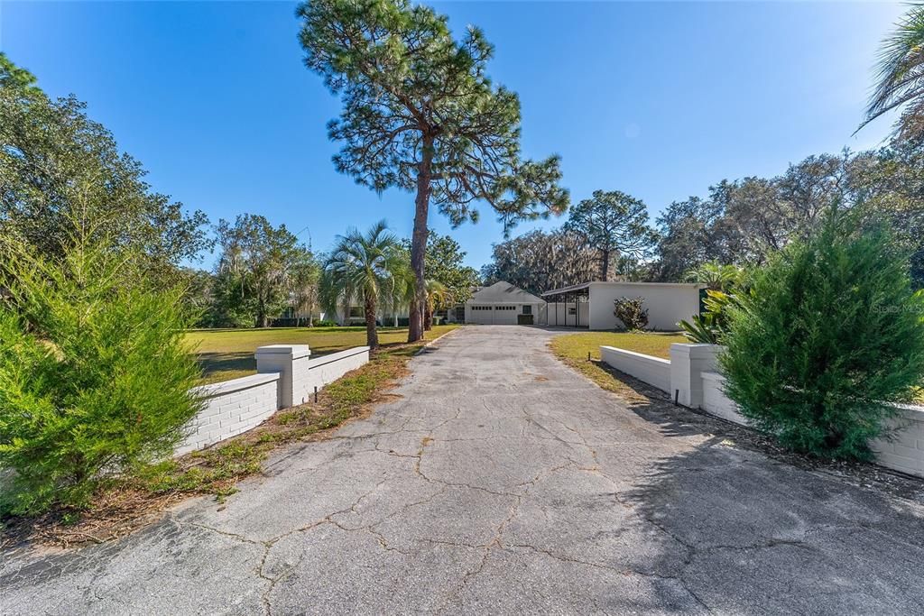 For Sale: $499,000 (3 beds, 2 baths, 2036 Square Feet)