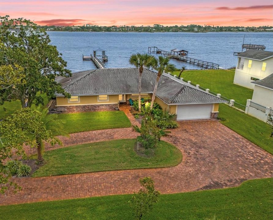 Recently Sold: $1,199,999 (3 beds, 2 baths, 2175 Square Feet)