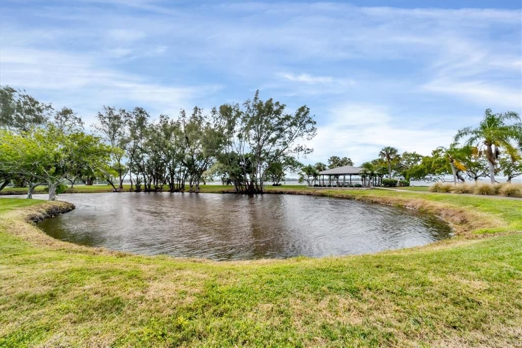 For Sale: $549,900 (3 beds, 2 baths, 1906 Square Feet)