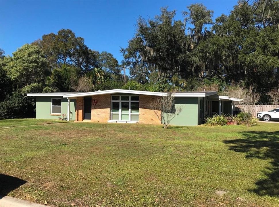 Vendido Recientemente: $409,000 (3 camas, 2 baños, 1924 Pies cuadrados)