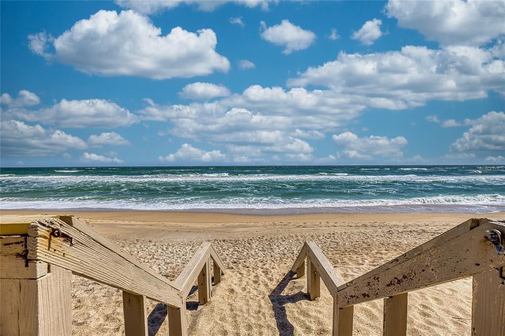 CHADHAM PRIVATE WALKWAY TO BEACH