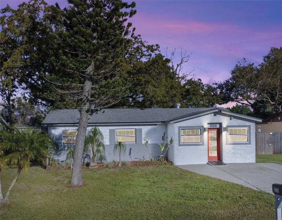 Recently Sold: $331,900 (3 beds, 2 baths, 1340 Square Feet)