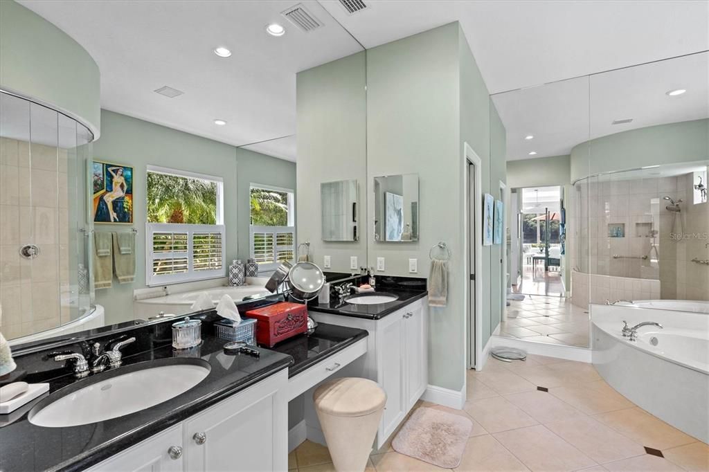 Recently Sold: $1,050,000 (2 beds, 2 baths, 2648 Square Feet)
