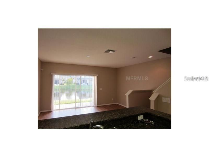 Recently Rented: $1,800 (2 beds, 2 baths, 1337 Square Feet)