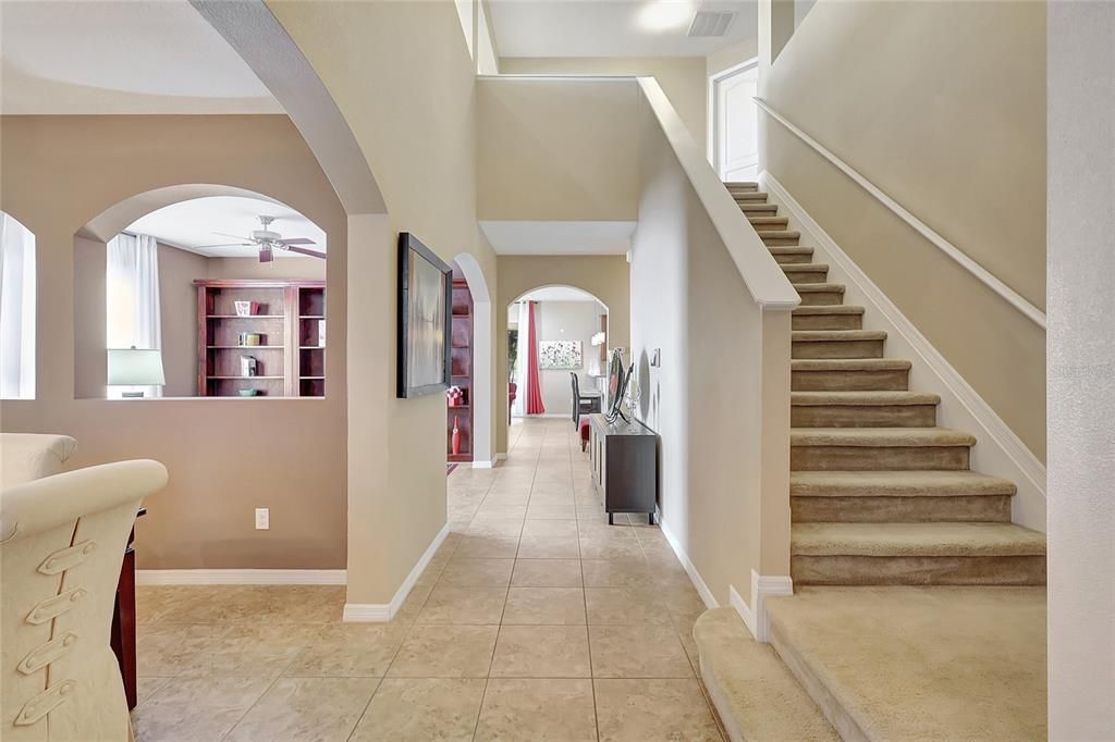 Open Entry Foyer