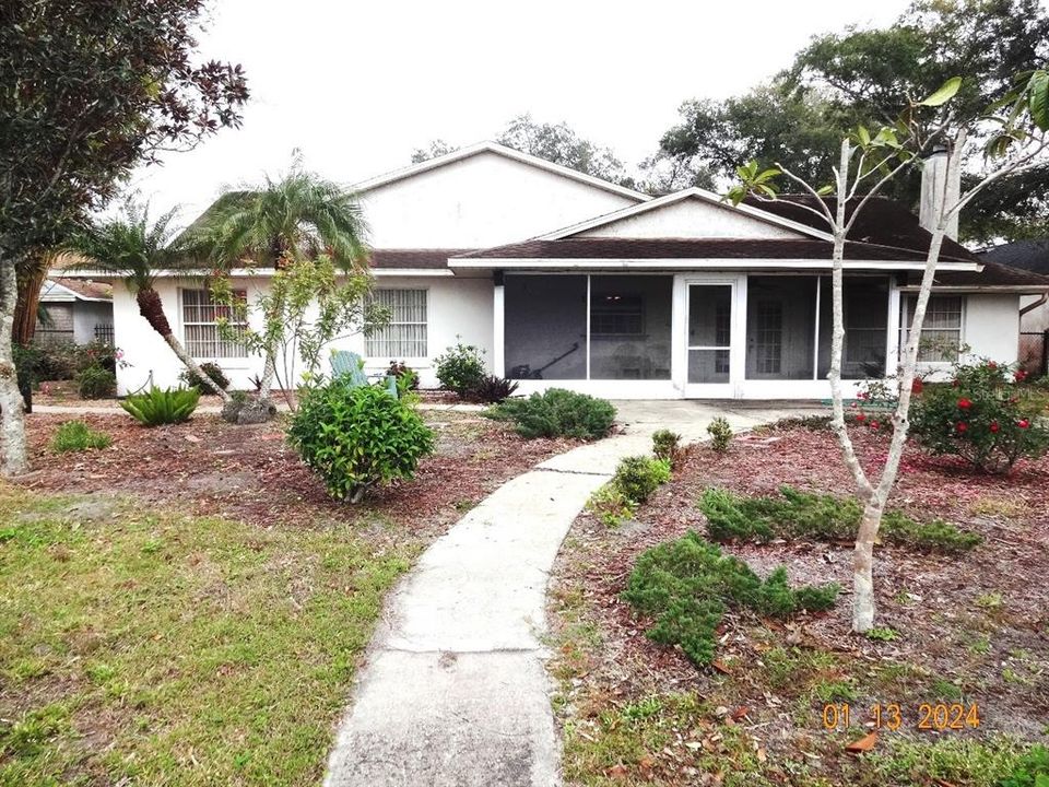 For Sale: $489,900 (4 beds, 2 baths, 2386 Square Feet)