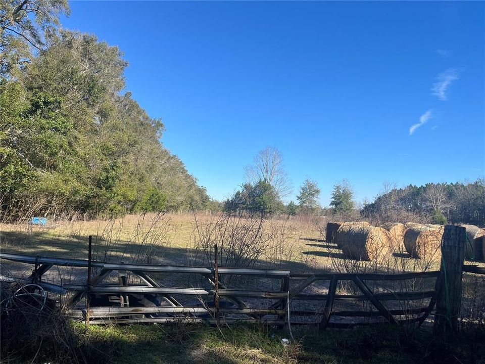 На продажу: $139,900 (10.00 acres)