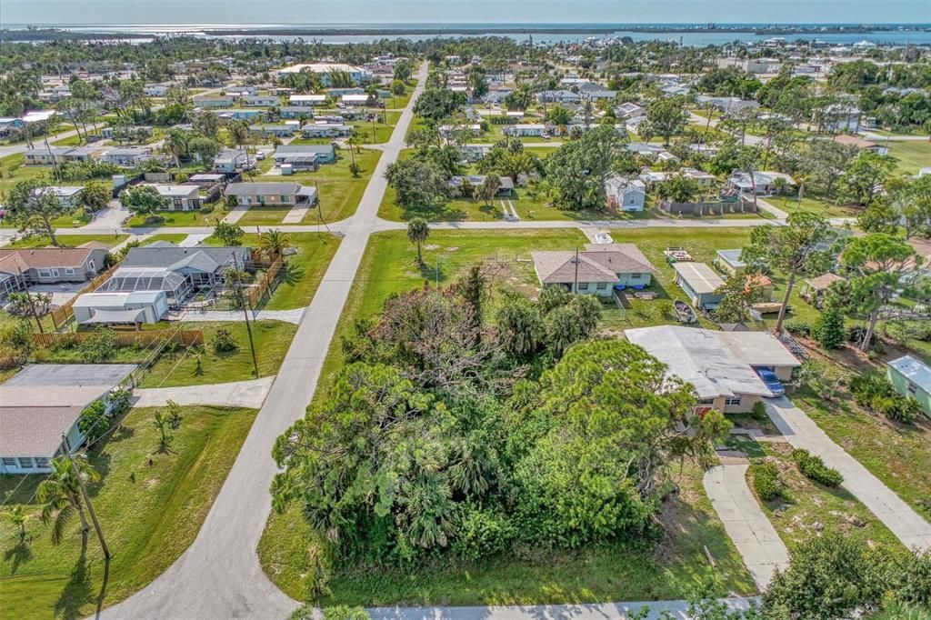 CORNER LOT ON 12TH STREET AND Kentucky Ave, Grove City, FL