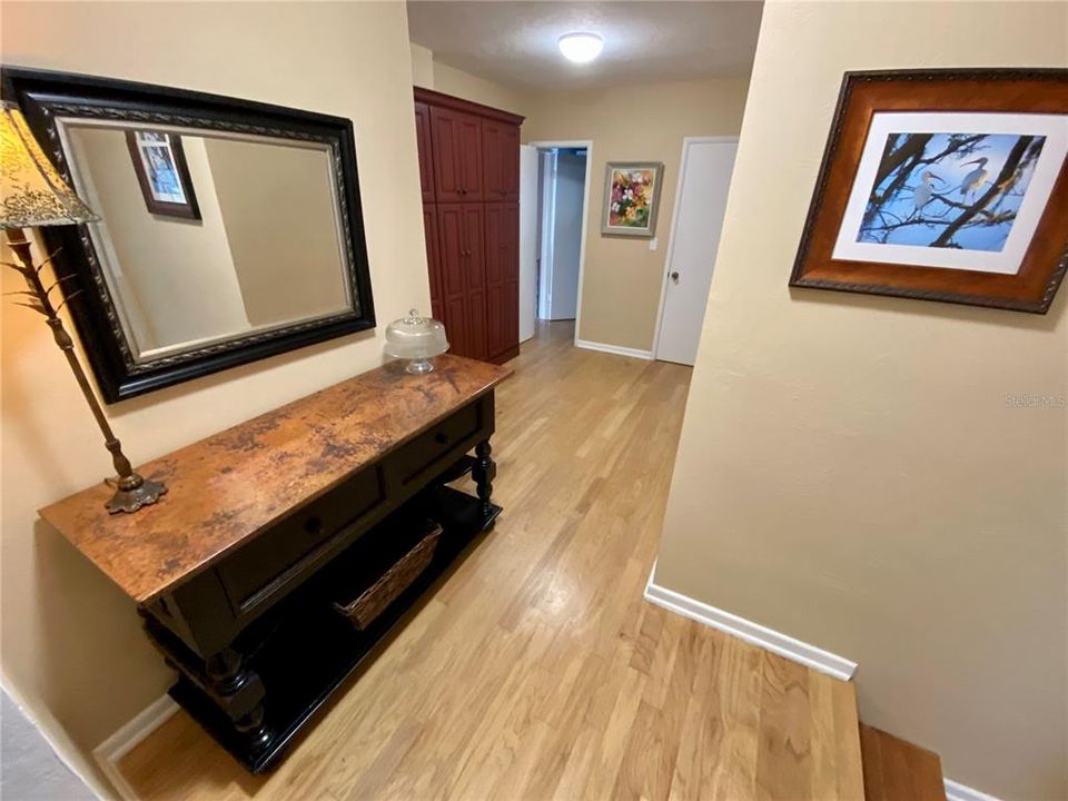 出租: $5,500 (4 贝兹, 3 浴室, 2907 平方英尺)