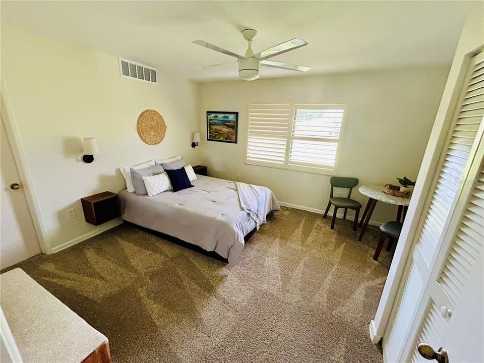 出租: $5,500 (4 贝兹, 3 浴室, 2907 平方英尺)