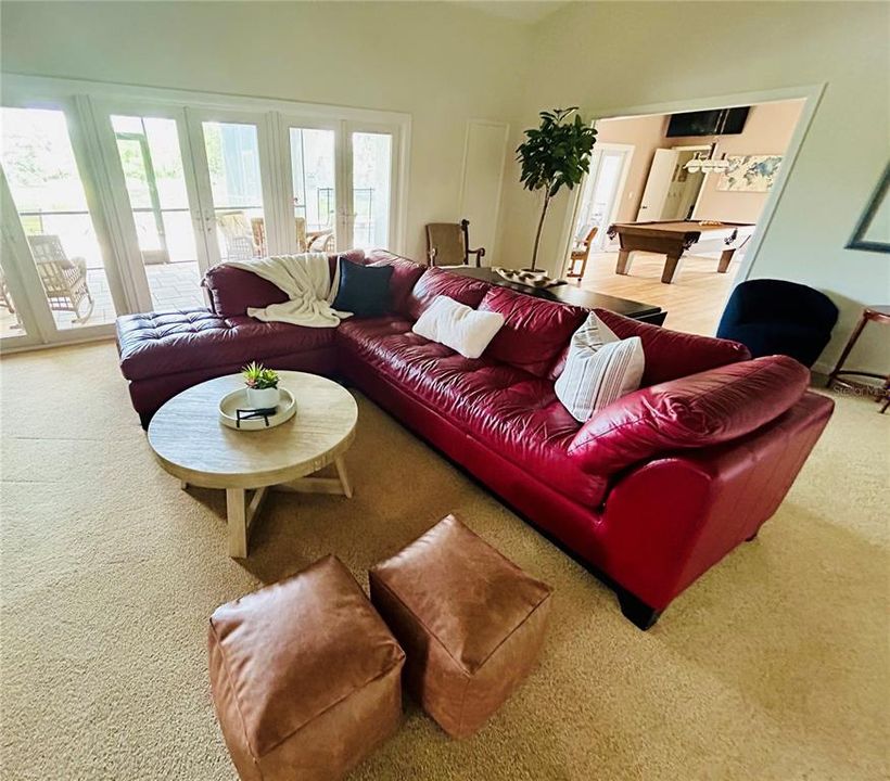 出租: $5,500 (4 贝兹, 3 浴室, 2907 平方英尺)