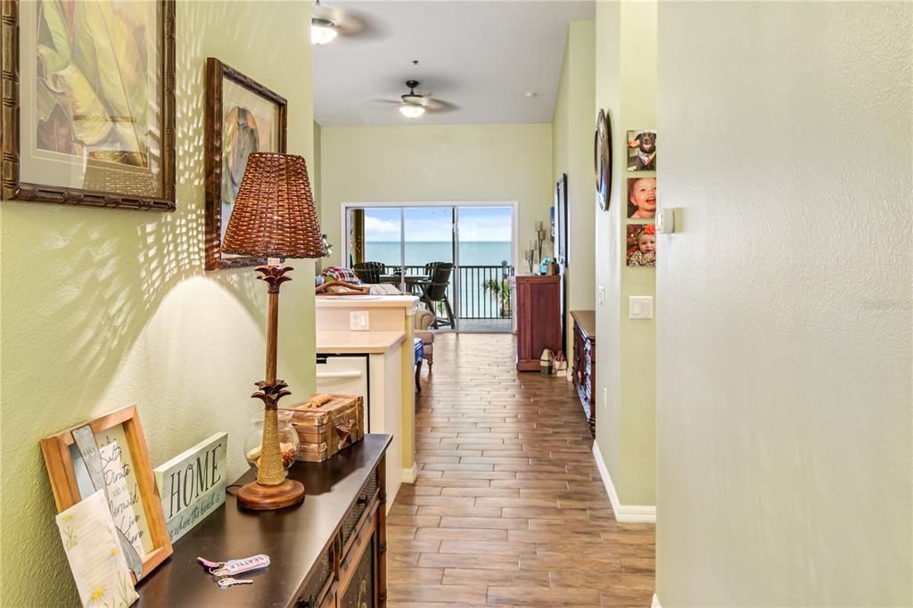 For Sale: $494,900 (2 beds, 2 baths, 1283 Square Feet)